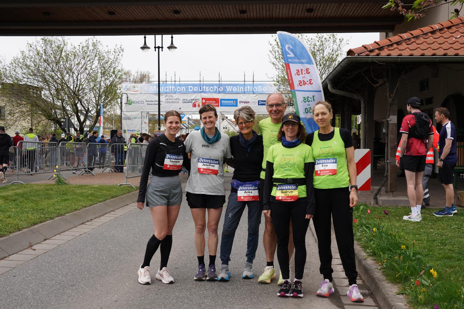 Das Team des RC Vorwärts beim Weinstraßen-Marathon